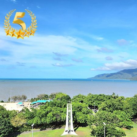 Cairns Luxury Seaview Apartment Extérieur photo